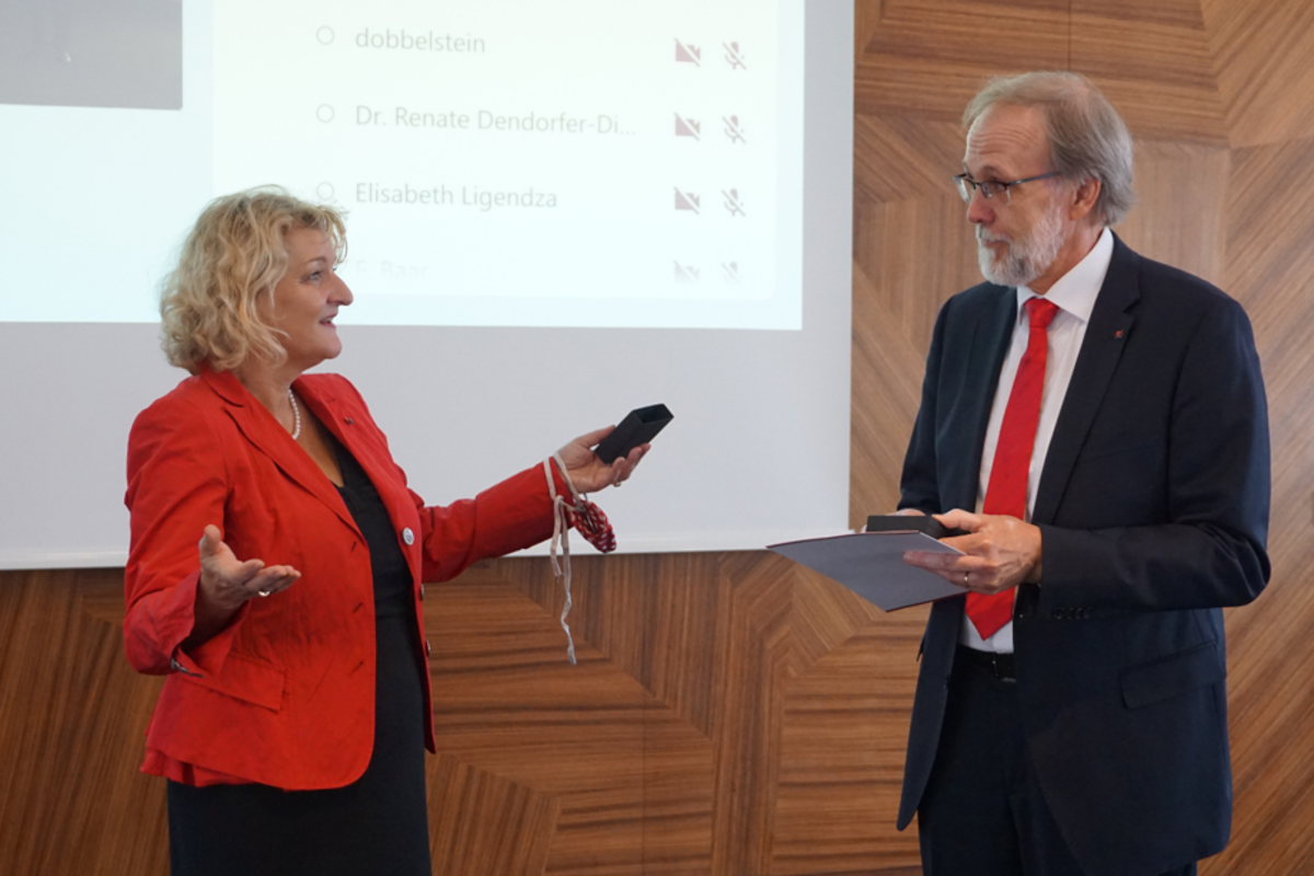 Verleihung der Hochschulmedaille an Prof. Dr. Simon | DHBW