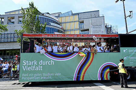 DHBW-Truck auf dem CSD Stuttgart