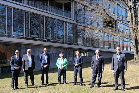 Foto der Vertreter des Standorts Villingen-Schwenningen zusammen mit der Präsidentin Prof. Dr. Martina Klärle