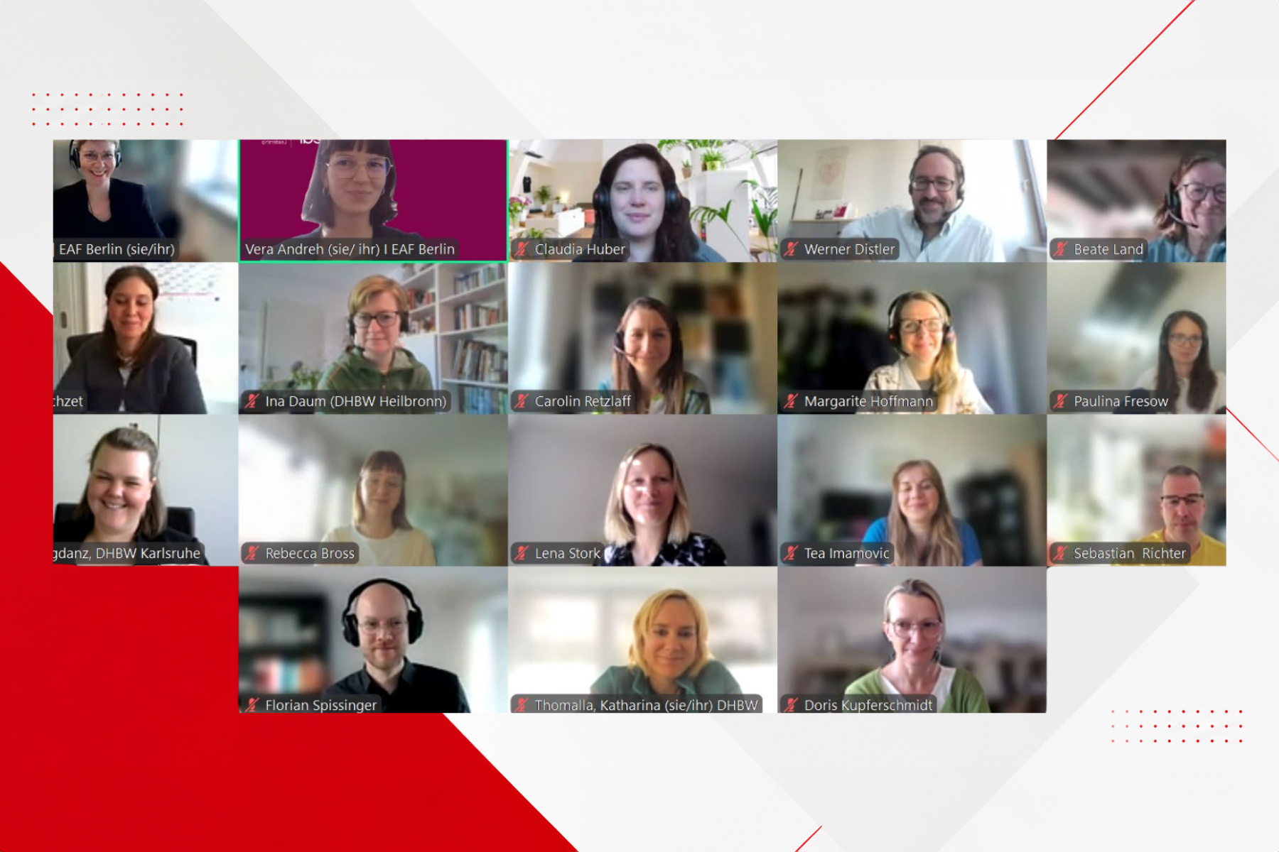 Teilnehmende eines Online-Meetings zum Projekt „Demokratie und Gleichstellung im Betrieb“ 