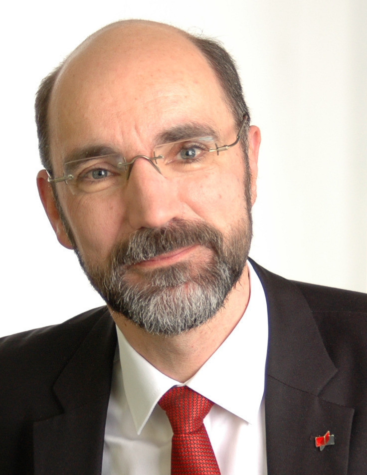 Porträt von Prof. Dr. Dirk Reichardt